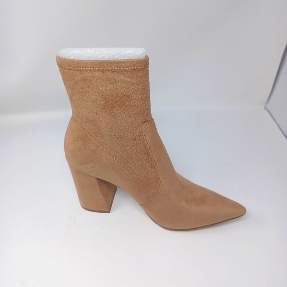 STEVE MADDEN sz 9.5 HELIX CAMEL Fabric boot. New with box - Picture 3 of 7